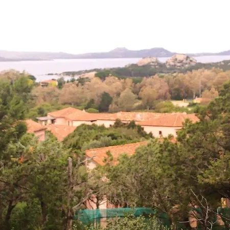 Francese * Baja Sardinia